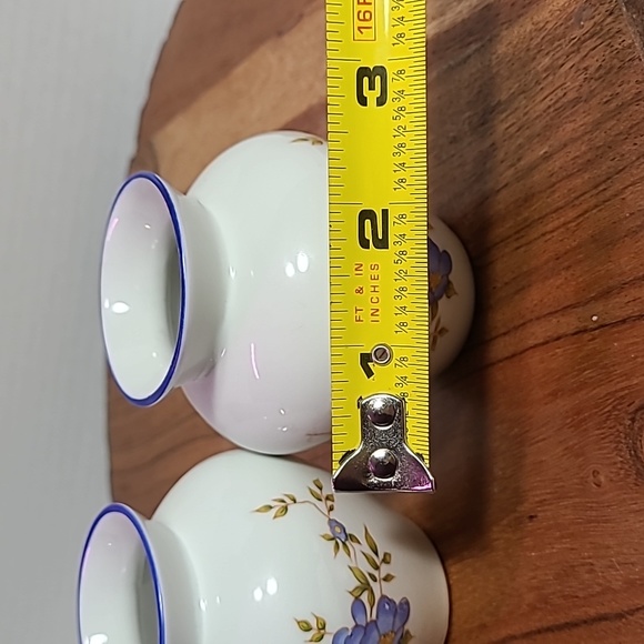 Vintage Colonial Leart Mini Bud Vase with Blue Flowers and Blue Rim,Set of 2 - Picture 4 of 7